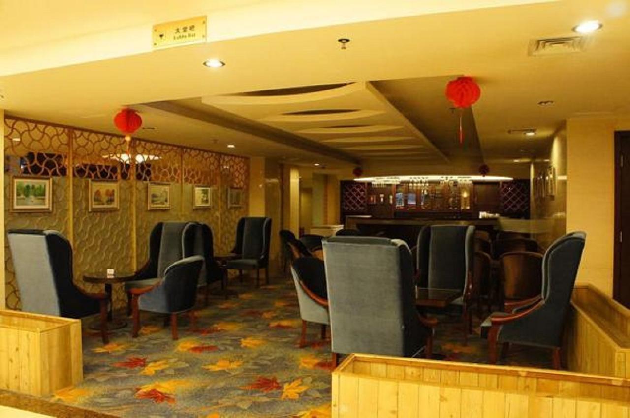 Golden Dragonball Hotel Guilin Esterno foto