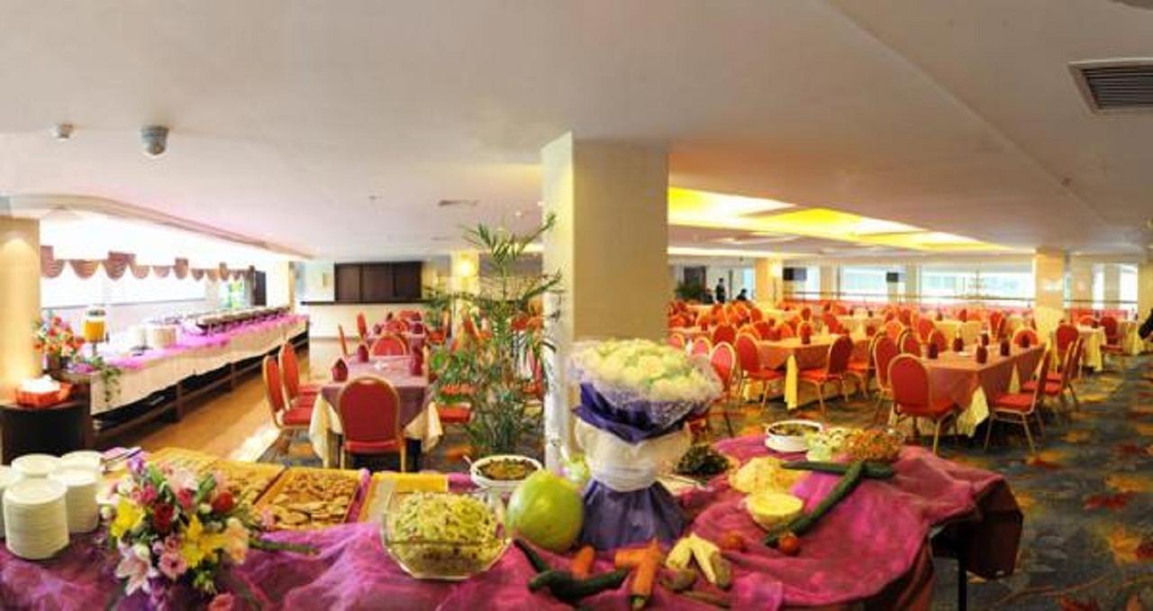 Golden Dragonball Hotel Guilin Esterno foto